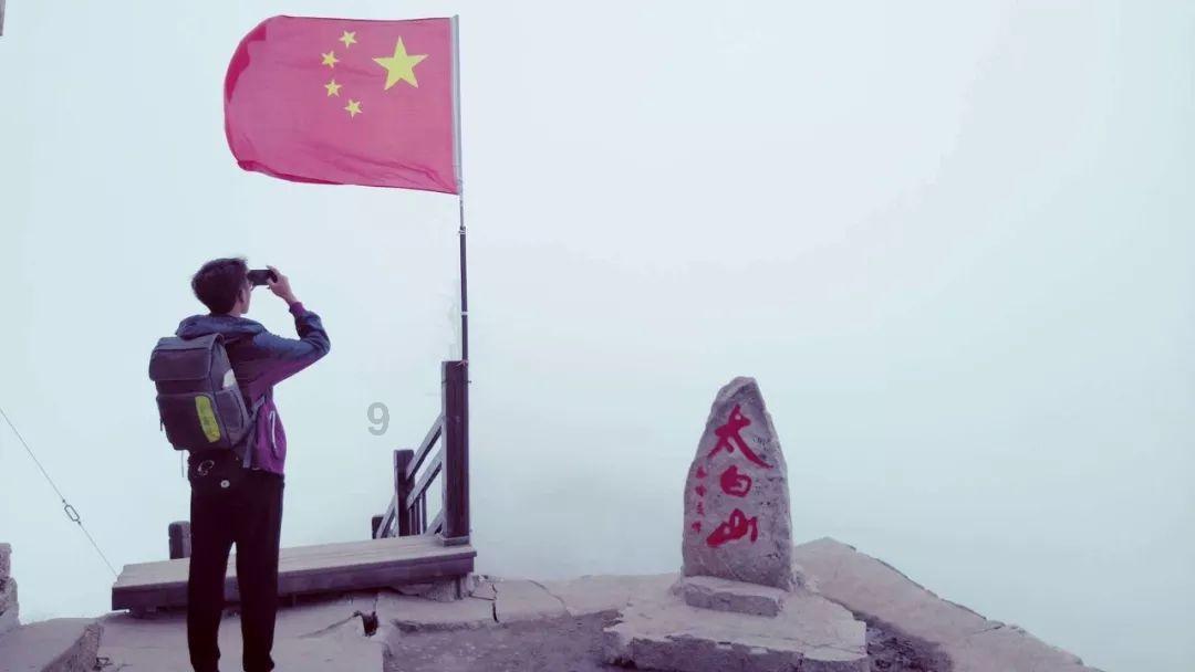 救援落湖男孩